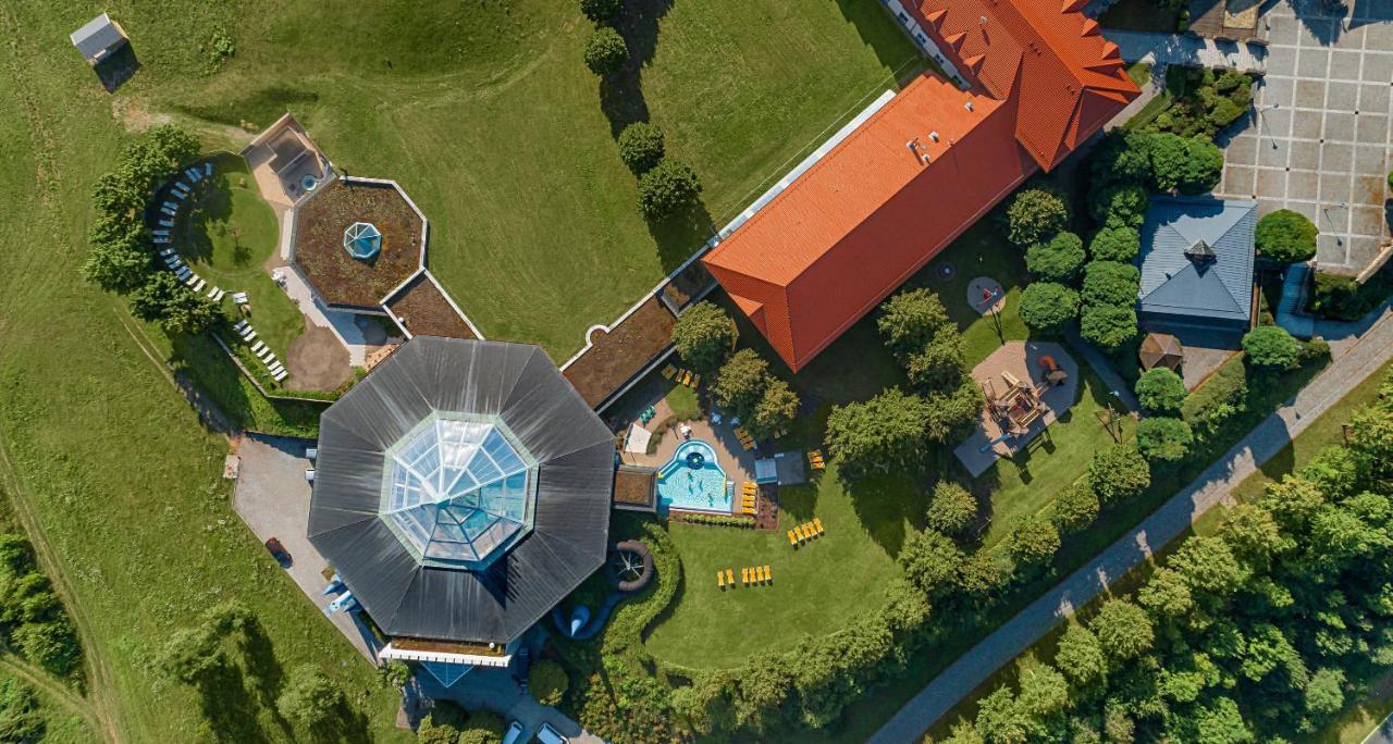 Victor'S Residenz-Hotel Teistungenburg Exterior foto